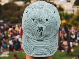 El uso de prendas protectoras protegerán la salud de nuestra piel. ESPECIAL/Foto de Ahmed Syed en Unsplash