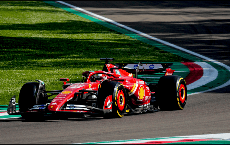 Día perfecto para Ferrari y en especial para el monegasco Charles Leclerc. EFE / D. Di Giovanni