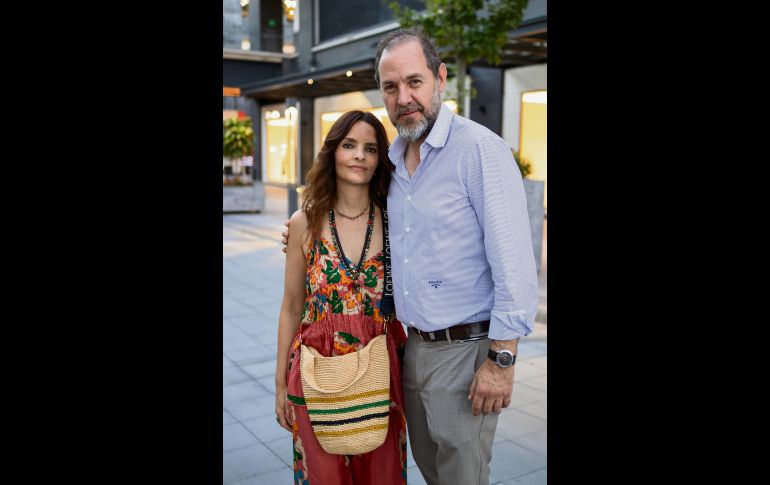 Lorena Chávez y Salvador Cayón. GENTE BIEN/Christian Pérez.