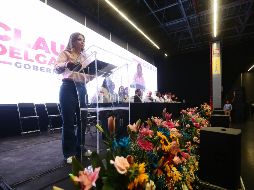 Delgadillo destacó que sus compromisos no sólo se limitan a mejorar el sistema de transporte, sino también a mejorar la infraestructura asociada, como calles, paraderos, ciclovías y carriles confinados. ESPECIAL.