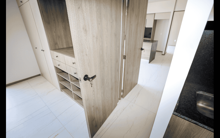 SUBDIVISIÓN. Los departamentos cuentan con una doble puerta que permite al propietario separar la vivienda en dos áreas independientes cuando así lo deseé. EL INFORMADOR / A. Navarro