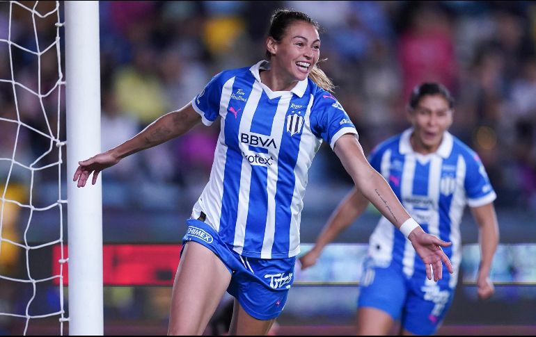 Christina Burkenroad en festejo de gol, durante el partido de vuelta de la semifinal del torneo Clausura 2024. IMAGO7