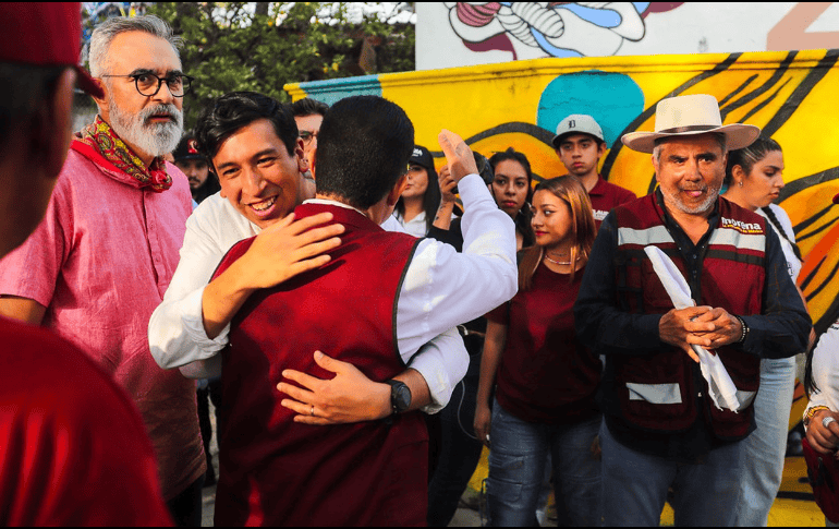 El Dr. Carlos Lomelí y Pedro Kumamoto durante evento en el municipio de Zapopan. ESPECIAL