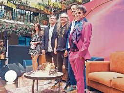 La agrupación posa durante el lanzamiento del tema “La base”. EL UNIVERSAL