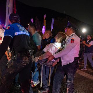 Cae templete y deja muertos en mitin de Máynez