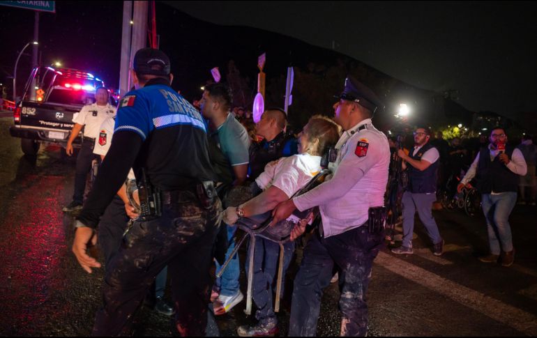 Entre los heridos hay personas de la tercera edad. Los lesionados fueron llevados principalmente a hospitales del IMSS, en donde algunos, que llegaron en estado de gravedad, fueron intervenidos de emergencia. EFE/M. Sierra