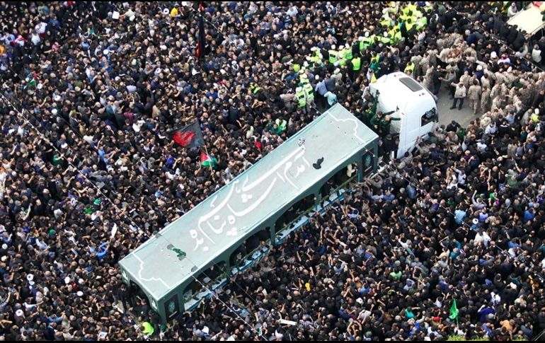 Raisí fue enterrado en el mausoleo Iman Reza el lugar religioso más importante del país. EFE/EPA/PRESIDENCIA IRANÍ