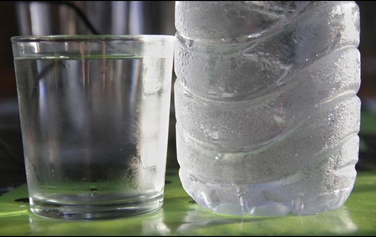 Actualmente existen varias opciones para mantener tus bebidas frías sin tener que usar hielos, ¿las conoces? PIXABAY/ JoanaCM