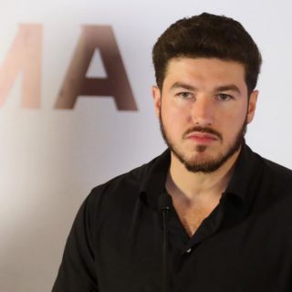 Samuel García ofrece indemnización a familias de fallecidos en mitin