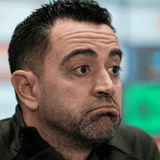Barcelona despide a Xavi Hernández
