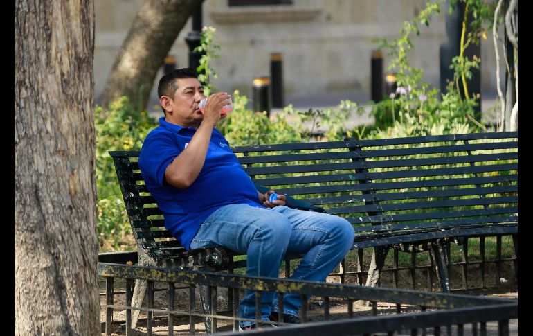 Este intenso  calor se pronostica que dure hasta el sábado 25 o domingo 26 de mayo. EL INFORMADOR  / ARCHIVO