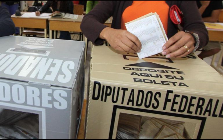 Este es el personal encargado de realizar el Conteo Rápido en las votaciones, ¿lo conoces? EL INFORMADOR / ARCHIVO