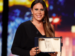 La protagonista de “Emilia Pérez”, Karla Sofía Gascón, aprovechó el momento para enviar un mensaje de superación y motivación a la comunidad trans. EFE/ Sebastien Nogier