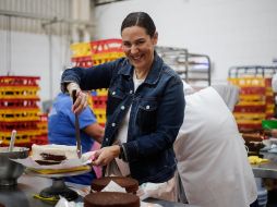 En sus redes sociales, Marisa Lazo, la propietaria de las pastelerías, invitó a los ciudadanos a votar. EL INFORMADOR / ARCHIVO