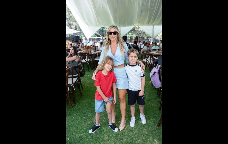 Ciro, Verónica y Valentino Gago. GENTE BIEN JALISCO