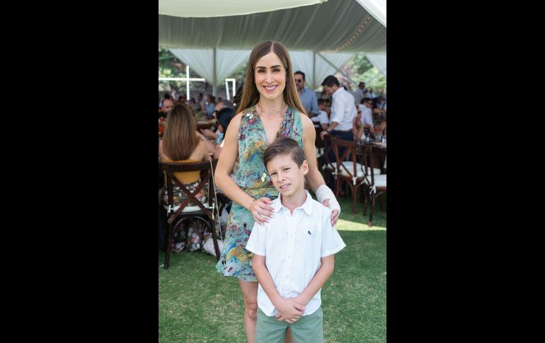 Adriana Vargas, y Erik del Río. GENTE BIEN JALISCO/ Servando Gómez