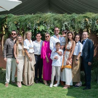 Karim y Camilo Mora comparten dos sacramentos en familia