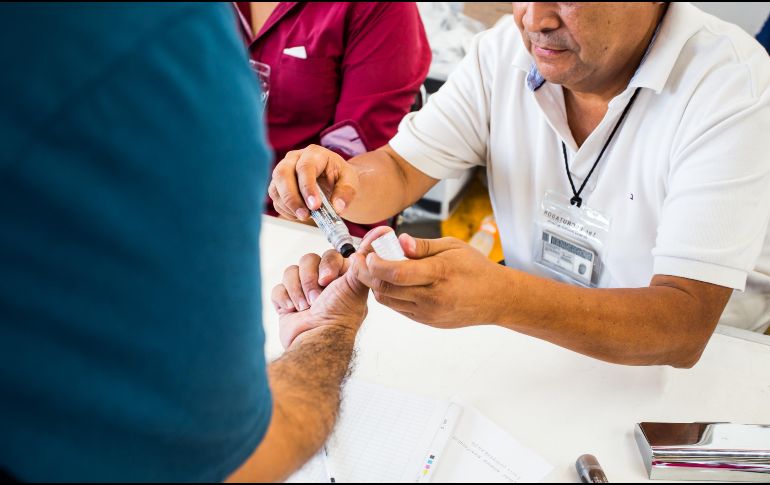 Los funcionarios de casilla son los encargados de instalar, recibir y contabilizar los votos de sus vecinos. EL INFORMADOR / ARCHIVO