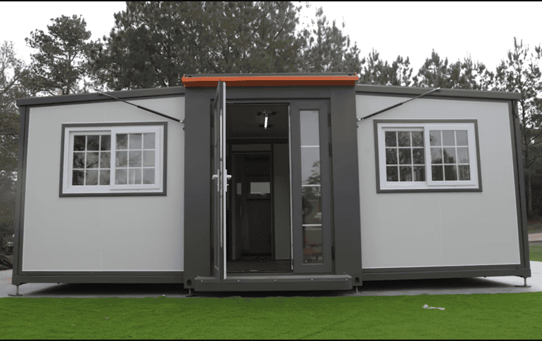 Esta es la forma de levantar una de las casas prefabricadas que vende Amazon. ESPECIAL / YouTube Unspeakable