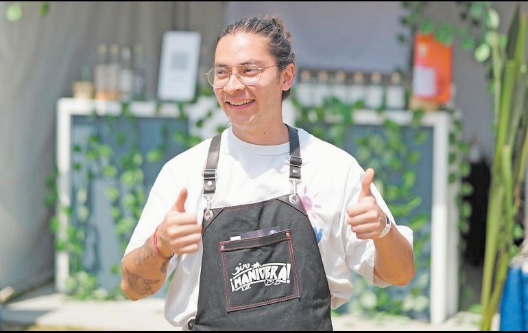 El emprendedor Alberto Gómez Godínez ha posicionado con éxito en el mercado su ginebra artesanal. CORTESÍA