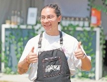 El emprendedor Alberto Gómez Godínez ha posicionado con éxito en el mercado su ginebra artesanal. CORTESÍA