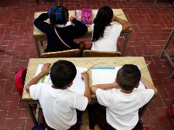 Los beneficiarios de los programas de becas para Educación Básica, Media Superior y Superior podrán tramitar este apoyo durante todo el mes de junio. EL INFORMADOR / ARCHIVO