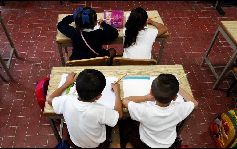 Los beneficiarios de los programas de becas para Educación Básica, Media Superior y Superior podrán tramitar este apoyo durante todo el mes de junio. EL INFORMADOR / ARCHIVO