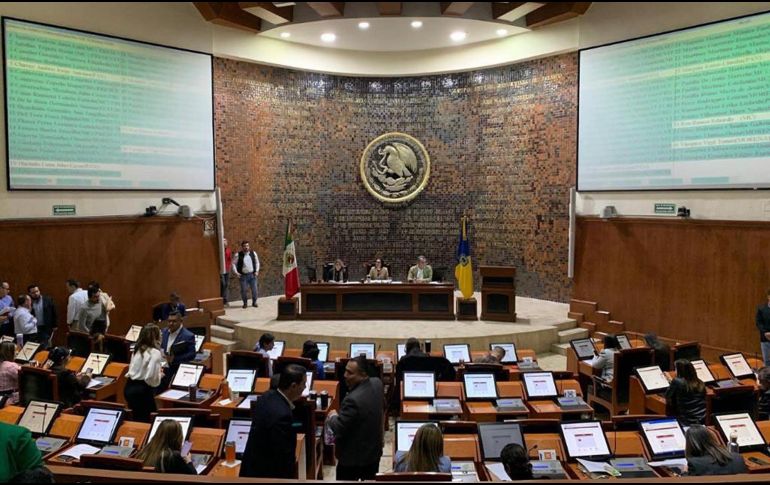 La presidenta de la Jucopo, la diputada de Movimiento Ciudadano, Marcela Padilla, en conjunto con la legisladora del PAN, Claudia Murguía, señaló que hay un acuerdo entre todas las bancadas del Congreso del Estado. EL INFORMADOR / ARCHIVO