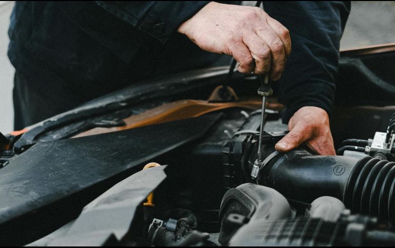 El avance de los asistentes de manejo podría evitar la reparación costosa de está tecnología.  ESPECIAL / PEXELS