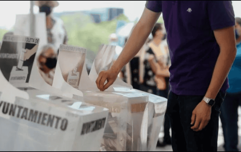 Entre el 60% y el 70% de los beneficiarios de programas sociales votaron por Morena.