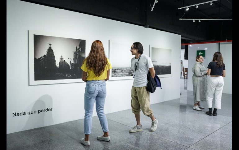 La serie Infraganti ya se había visto en el MUSA hace siete años, donde presenta imágenes captadas en un momento genuino. EL INFORMADOR/ H. Figueroa.