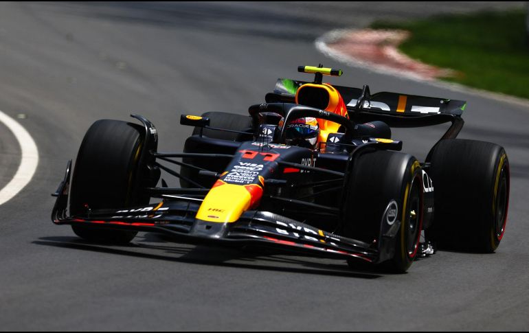 Checo Pérez, durante las prácticas libres en Canadá. AFP / M. Thompson