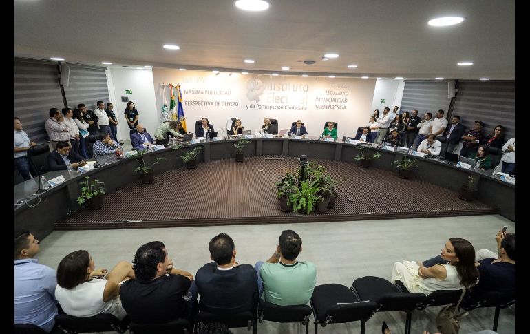 Lemus insistió en que mantendrá una coordinación directa con la Presidenta electa, Claudia Sheinbaum, con quien habrá apertura de diálogo para abordar los distintos temas que se requieran a lo largo de la administración. EL INFORMADOR / ARCHIVO