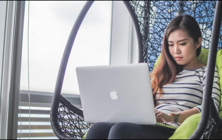 Plataformas como Netflix, han alimentado la curiosidad sobre teorías de conspiración con documentales populares. UNSPLASH / M. THIAN