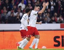 Chivas hizo oficial la salida de este mediocampista, mismo que se formó en las fuerzas básicas del Rebaño. IMAGO7