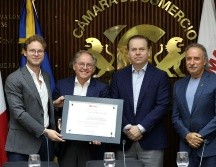 El reconocimiento fue entregado en el marco de la presentación del torneo de tenis WTA 500, Guadalajara Open Akron. ESPECIAL.