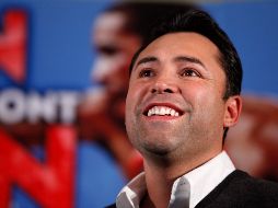 Esta no es la primera vez que De la Hoya arremete contra Álvarez. /AP