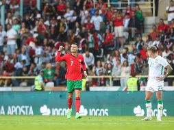 Ronaldo encontró las redes al 50 marcando un golazo, luego de un disparo de fuera del área consiguiendo que el balón entrara al ángulo de la portería. EFE / P. Novais