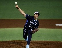 Dereck Rodríguez cargó con la derrota después de cinco entradas completas en las que le anotaron cuatro carreras. CORTESÍA/Charros de Jalisco