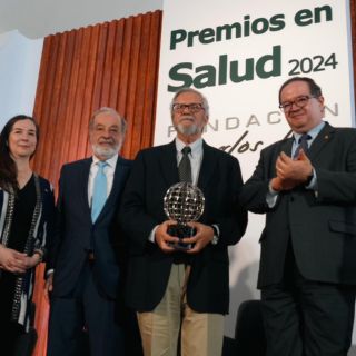 Conoce a Moisés Selman, científico y pareja de la mamá de Sheinbaum