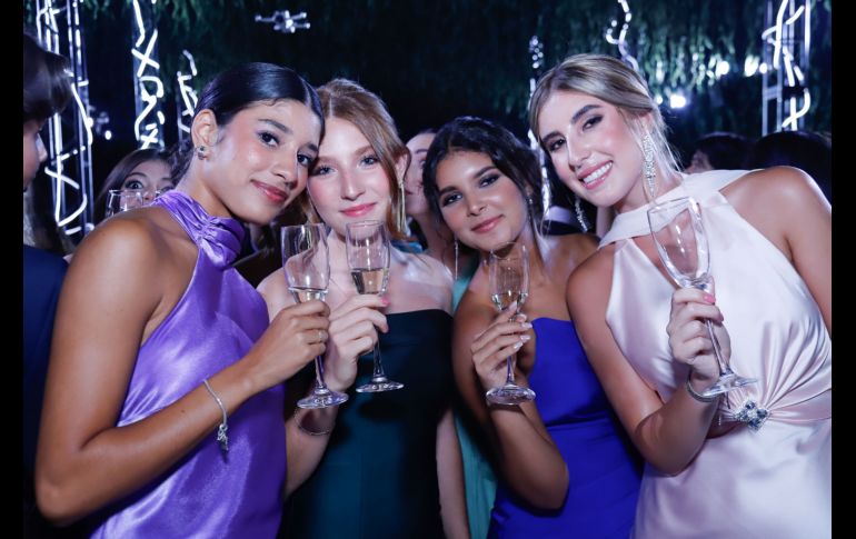 Marianne Stanziola, Valeria Echeverría, Isabella y Renata Sahagún. GENTE BIEN JALISCO/ Claudio Jimeno