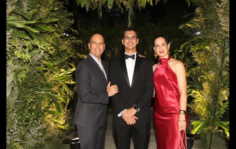 Alberto y José Manuel Ontiveros y Paloma Flores. GENTE BIEN JALISCO/ Esmeralda Ecamilla