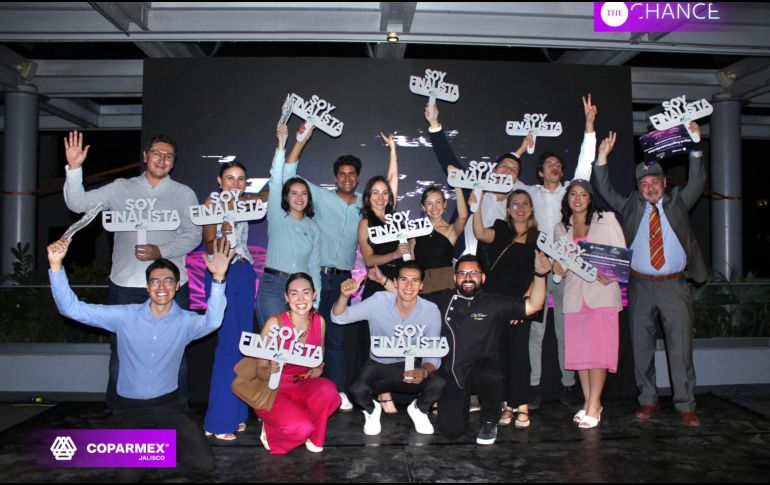 Las y los 12 emprendedores competirán por obtener el máximo galardón, trabajando intensamente para presentar sus proyectos ante un jurado de expertos. ESPECIAL.