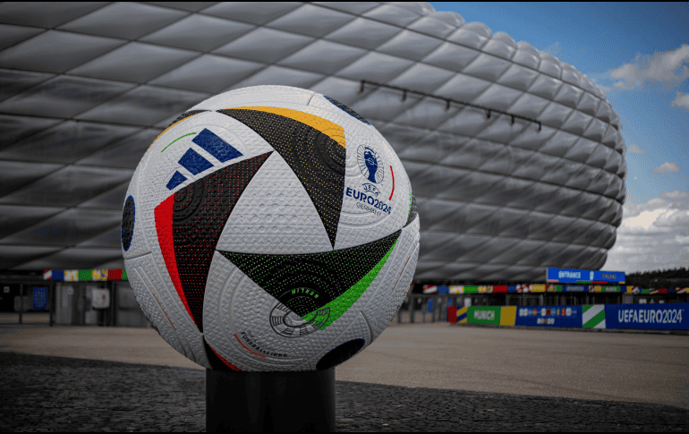 Con 22 mil agentes desplegados cada día, se espera que la Eurocopa constituya la mayor operación de la historia de la Policía Federal alemana. EFE / M. Divisek