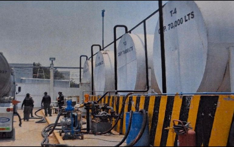 En el lugar se aseguraron alrededor de 303 mil litros de hidrocarburo. ESPECIAL