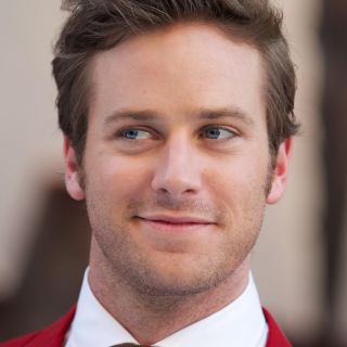 Armie Hammer desestima acusaciones de canibalismo
