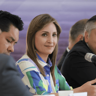 Suspenden a funcionaria tapatía por cohecho