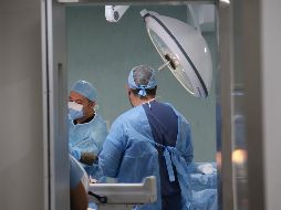 Por ahora este instrumento solamente se utiliza en patologías de laringe; sin embargo, tiene otras utilidades como son cirugías de cuerdas vocales, de oído, nariz, faringe, entre otras. EL INFORMADOR / ARCHIVO