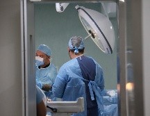 Por ahora este instrumento solamente se utiliza en patologías de laringe; sin embargo, tiene otras utilidades como son cirugías de cuerdas vocales, de oído, nariz, faringe, entre otras. EL INFORMADOR / ARCHIVO