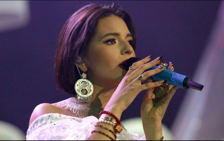 Ángela también admitió que decidió hacer pública su relación porque siente que tiene el derecho de vivir su amor, describiéndolo como una etapa preciosa, las mismas palabras que Nodal usó recientemente para referirse a ella. SUN / ARCHIVO